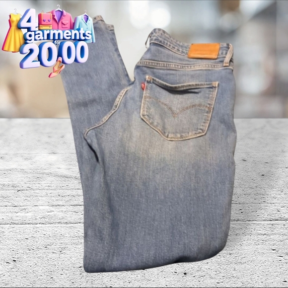 Levi's Denim - Levi's 721 hi rise skinny jeans size 30